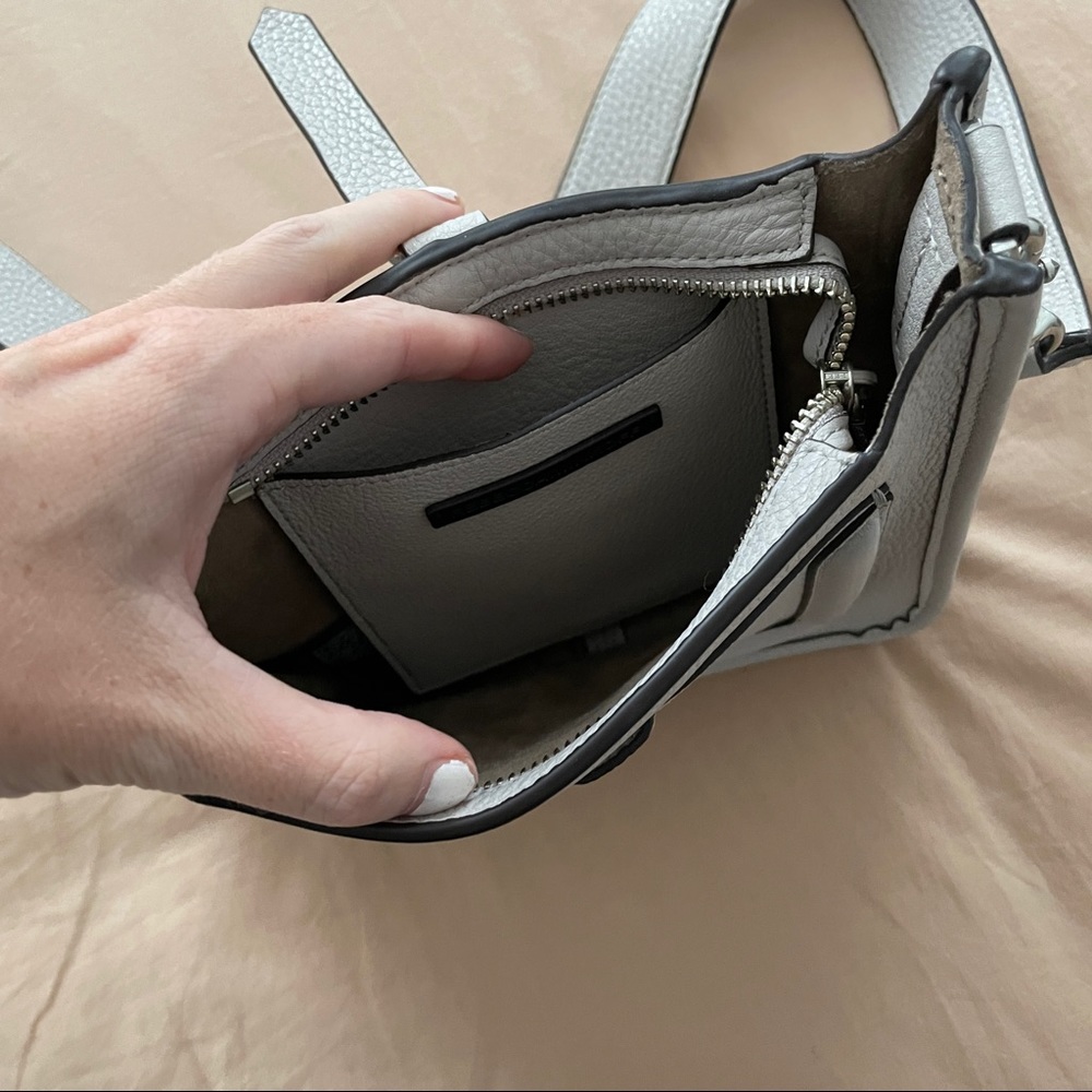 HOST PICK 💥 1 of a Kind Rebecca Minkoff Bag - Picture 8 of 9